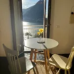 Daisy - - 180° Panoramic View - Private Terrace & Shared Garden * Pognana Lario