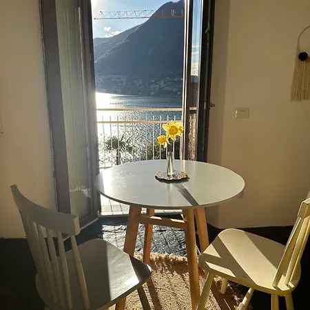 Daisy - - 180° Panoramic View - Private Terrace & Shared Garden * Pognana Lario