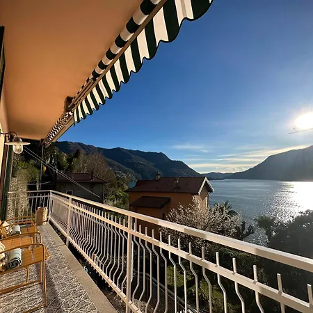Daisy - - 180° Panoramic View - Private Terrace & Shared Garden Appartement *