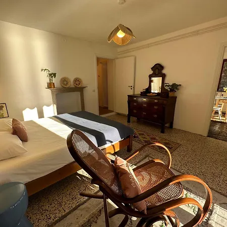 Daisy - - 180° Panoramic View - Private Terrace & Shared Garden Appartement *