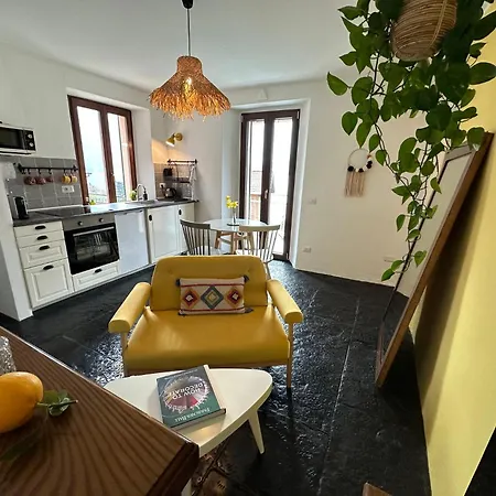 Daisy One Bedroom View, Private Terrace & Garden Lejlighed Pognana Lario